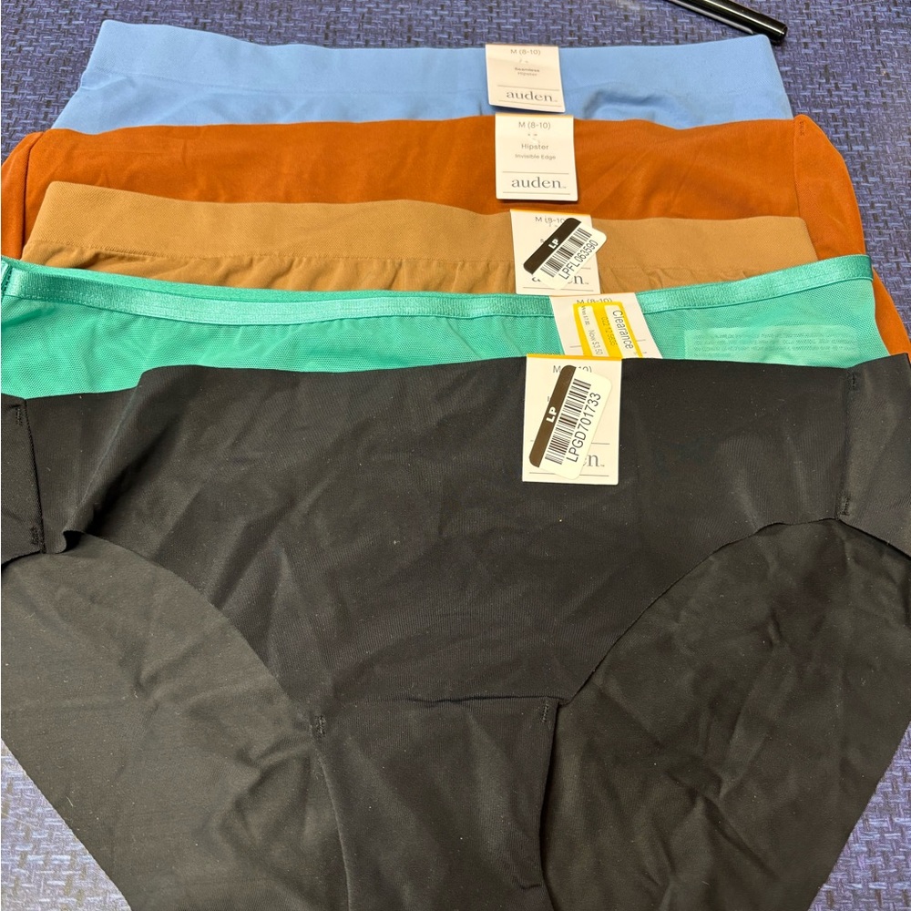 Auden Black and Green Seamless Panties Intimates & Sleepwear bin 40s/3pv